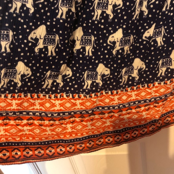 Navy & Orange on/off shoulder elephant print top - Picture 4 of 9
